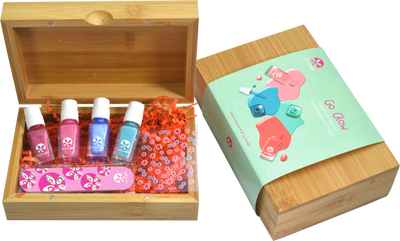 Go Glow Bamboo Manicure Box